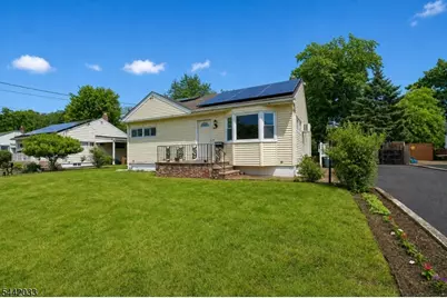 1429 Washington Ave, Pompton Lakes, NJ 07442 - Photo 2