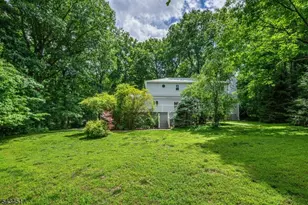 4 Redwood Way, Roxbury Township, NJ 07836 - Photo 4
