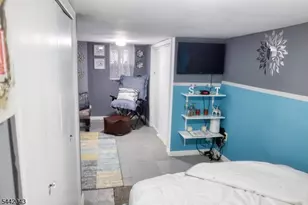 9 Emerson Pl, Newark, NJ 07114 - Photo 20
