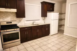 9 Emerson Pl, Newark, NJ 07114 - Photo 10