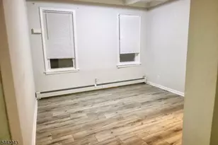 9 Emerson Pl, Newark, NJ 07114 - Photo 6