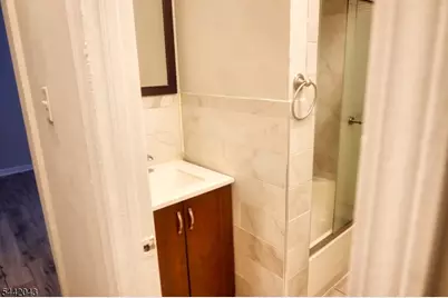 9 Emerson Pl, Newark, NJ 07114 - Photo 12