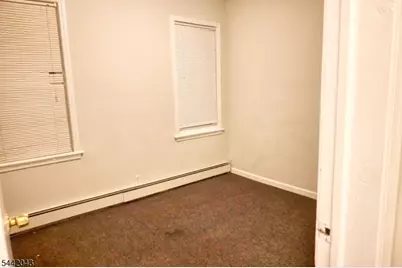 9 Emerson Pl, Newark, NJ 07114 - Photo 8
