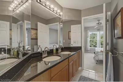 5 Rue Cezanne, Franklin Township, NJ 08873 - Photo 28