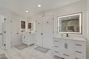 5 Rue Cezanne, Franklin Township, NJ 08873 - Photo 24