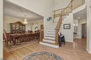 5 Rue Cezanne, Franklin Township, NJ 08873 - Photo 4