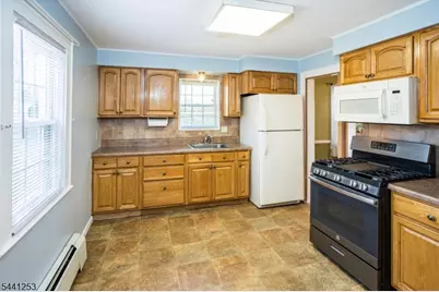 3 Lucien Pl, Linden, NJ 07036 - Photo 16