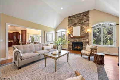 18 Berkshire Pl, Englewood, NJ 07632 - Photo 4