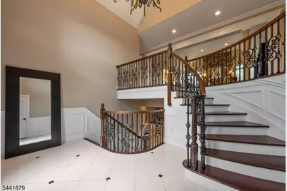 18 Berkshire Pl, Englewood, NJ 07632 - Photo 2