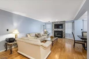 2 Crystal Ln, Paterson, NJ 07501 - Photo 4