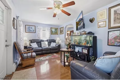 892 Gates St, Phillipsburg, NJ 08865 - Photo 6