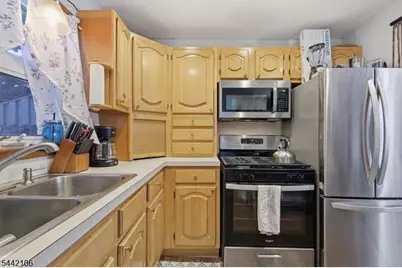 892 Gates St, Phillipsburg, NJ 08865 - Photo 12