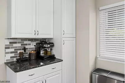27 Overlook Dr, Independence Township, NJ 07840 - Photo 6