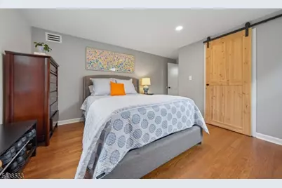 373 Saint Cloud Ave, West Orange Township, NJ 07052 - Photo 16