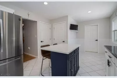20 Cliff Ave, Woodbridge Township, NJ 08863 - Photo 10
