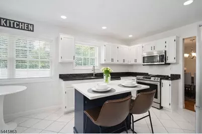 20 Cliff Ave, Woodbridge Township, NJ 08863 - Photo 12