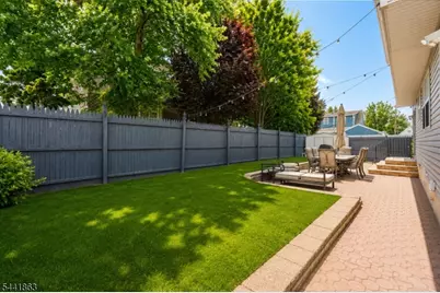 20 Cliff Ave, Woodbridge Township, NJ 08863 - Photo 4