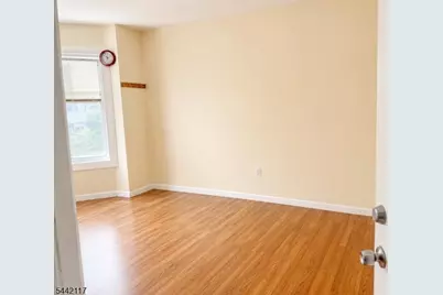 316 Clifton Ave, Newark, NJ 07104 - Photo 4