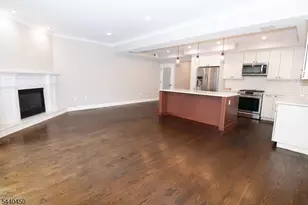 14 Clover Ct, Berkeley Heights Township, NJ 07922 - Photo 4