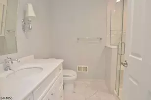 1 Greenwich Ct, Mount Olive, NJ 07828 - Photo 22