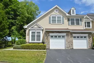 1 Greenwich Ct, Mount Olive, NJ 07828 - Photo 1