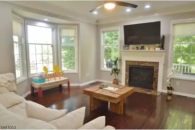 1 Greenwich Ct, Mount Olive, NJ 07828 - Photo 12