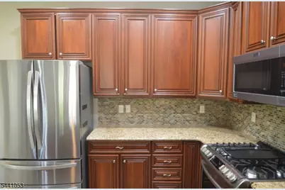 1 Greenwich Ct, Mount Olive, NJ 07828 - Photo 6