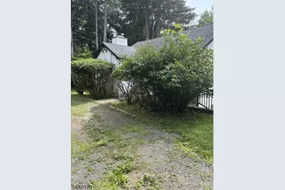 40 Morning Glory Rd, Warren Township, NJ 07059 - Photo 2