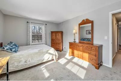 430 Poets Way, Mahwah, NJ 07430 - Photo 18