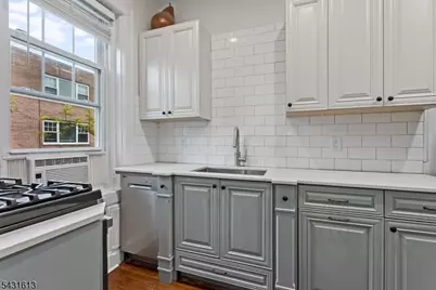 2 Altamont Ct #24, Morristown, NJ 07960 - Photo 6