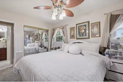18 Stern Place, Woodbridge Township, NJ 08863 - Photo 16