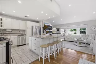 18 Stern Pl, Woodbridge Township, NJ 08863 - Photo 12