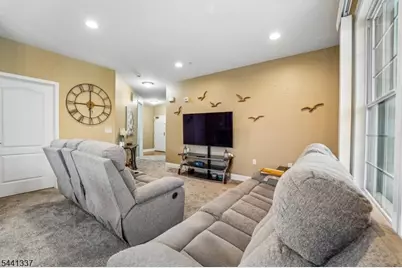 6214 Brookhaven Ct #214, Riverdale, NJ 07457 - Photo 8