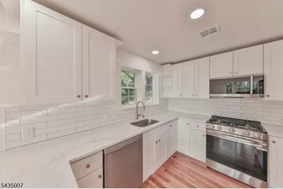 90 Chestnut St, Morristown, NJ 07960 - Photo 14