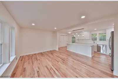 90 Chestnut St, Morristown, NJ 07960 - Photo 26