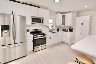 11 Insley Ave, Rutherford, NJ 07070 - Photo 20