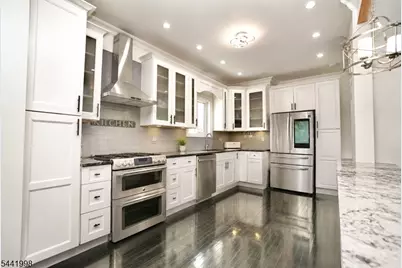 11 Insley Ave, Rutherford, NJ 07070 - Photo 4