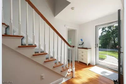 220 Wychwood Road, Westfield, NJ 07090 - Photo 2