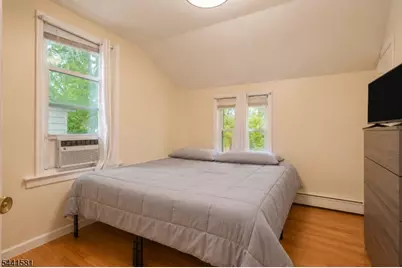 37 Fenner Ave, Clifton, NJ 07013 - Photo 16