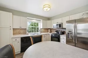 45 Rhea Run, Hampton Township, NJ 07860 - Photo 12