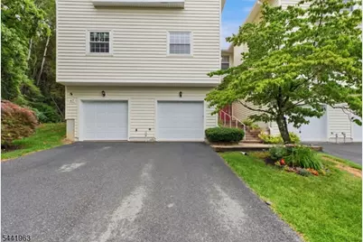 45 Rhea Run, Hampton Township, NJ 07860 - Photo 4