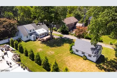 240 Summit Rd, Mountainside, NJ 07092 - Photo 24