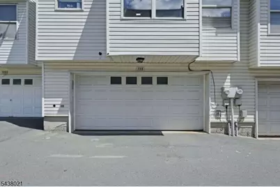 726 Harbortown Blvd, Perth Amboy, NJ 08861 - Photo 36
