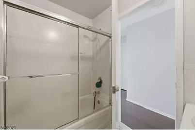 726 Harbortown Blvd, Perth Amboy, NJ 08861 - Photo 28