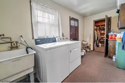 7 Glendale Ln, Fairfield, NJ 07004 - Photo 30