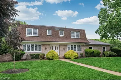 7 Glendale Ln, Fairfield, NJ 07004 - Photo 1