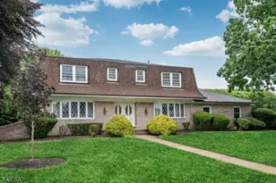 7 Glendale Ln, Fairfield, NJ 07004 - Photo 1