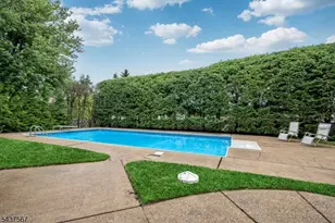 7 Glendale Ln, Fairfield, NJ 07004 - Photo 32
