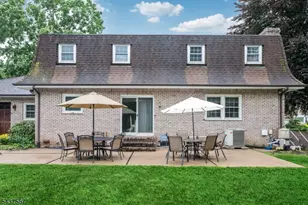 7 Glendale Ln, Fairfield, NJ 07004 - Photo 34