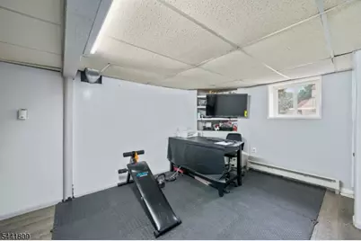 207 Van Winkle Ave, Nutley, NJ 07110 - Photo 16